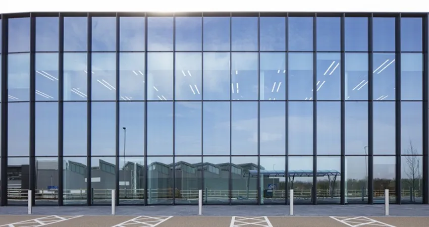 نمای شیشه ای کرتین وال